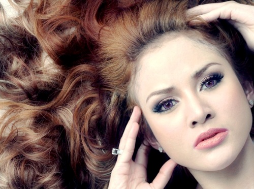 Cyntiara Alona Divonis 3 Bulan di Bui Lantaran Paspor